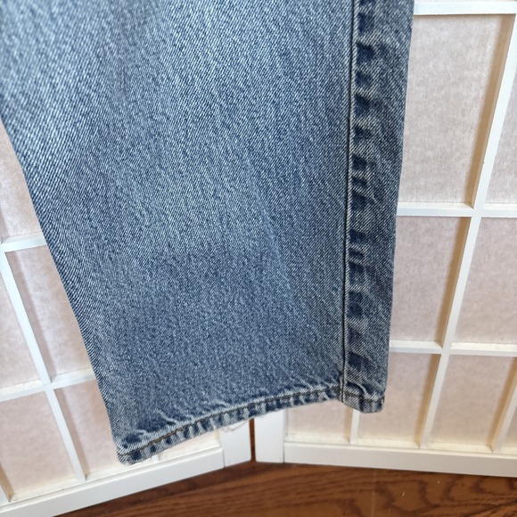 Levi's 505 Blue Jeans 35x30 Light Wash Straight Leg Distressed Work Jeans - Picture 6 of 13